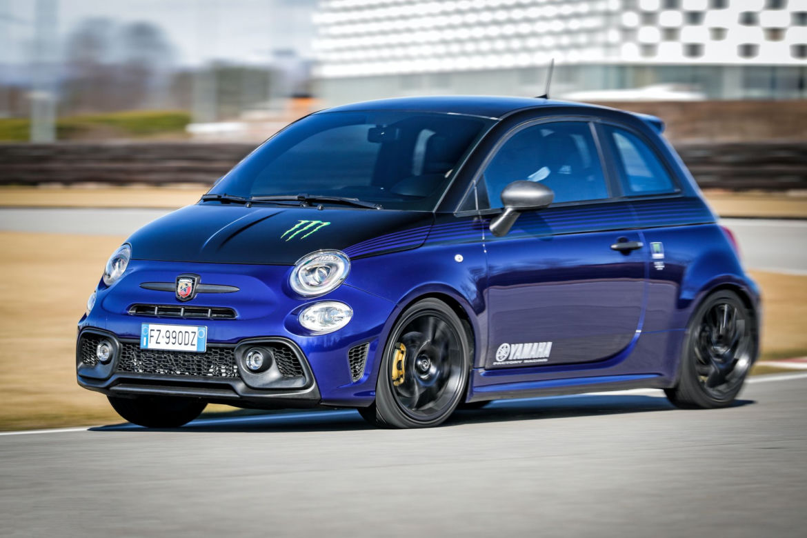 Abarth 595 Monster Energy Yamaha i Scorpioneoro