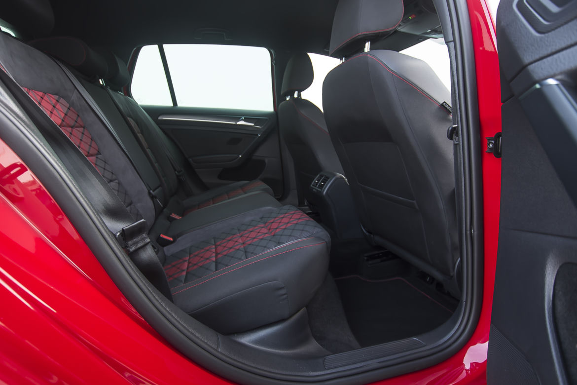 Volkswagen Golf GTI TCR 5D 2.0 TSI 290 KM DSG7