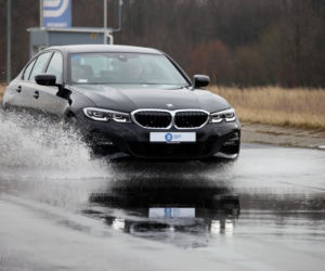 Policjanci ćwiczyli dynamiczną jazdę w samochodach BMW