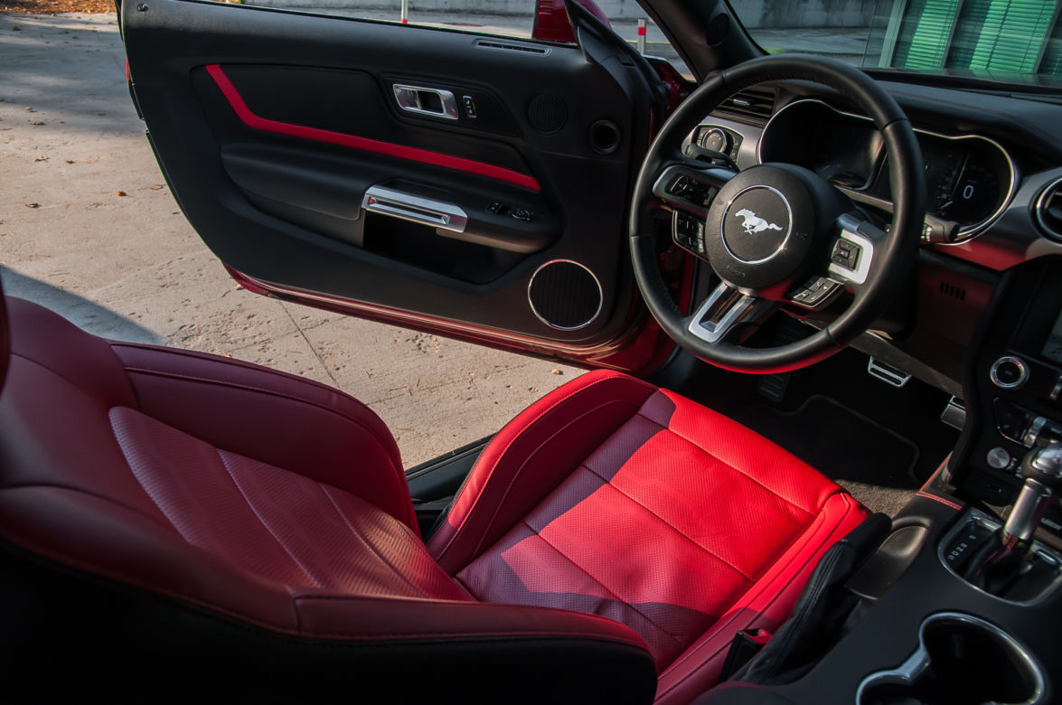 Ford Mustang GT Fastback 5.0 V8 450 KM
