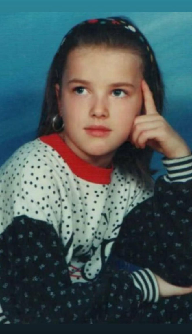 Maffashion na zdjęciach z dzieciństwa. Tak kiedyś wyglądała Julia Kuczyńska