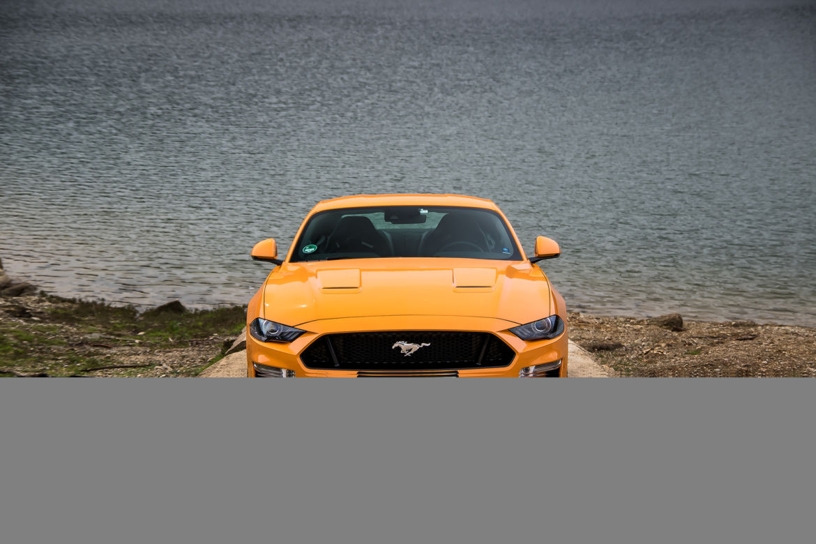 Ford Mustang GT 5.0 V8 Fastback lifting 2018