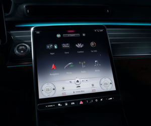 (2021) Nowy Mercedes-Benz Klasy S i jego nowoczesne wnętrze