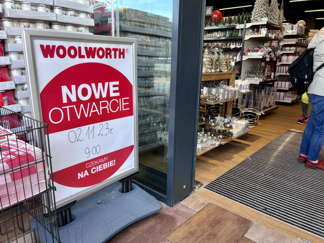 Tłumy na otwarciu sklepu Woolworth w Gorzowie