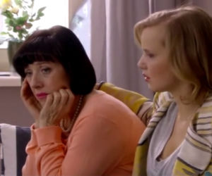 O mnie się nie martw 2 odcinek 10, Iga Małecka (Joanna Kulig), pani Irenka (Hanna Śleszyńska)