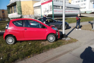 Pijana skierniewiczanka jechała i taranowała, co stanęło jej na drodze. Miała ponad 3 promile