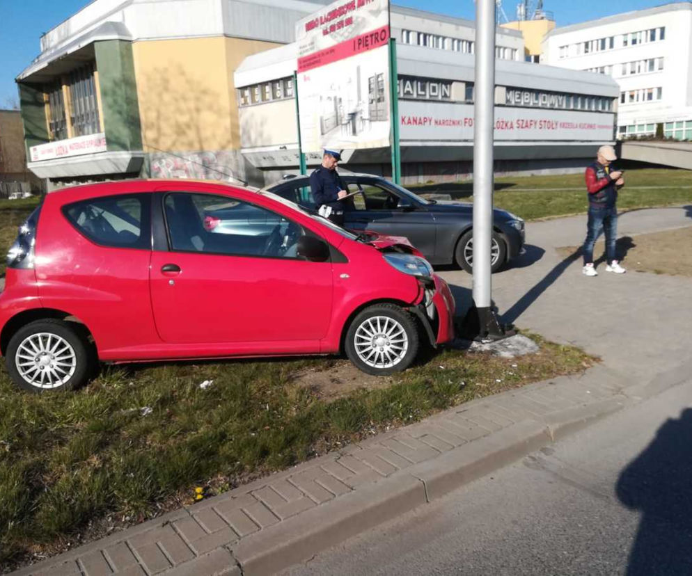 Pijana skierniewiczanka jechała i taranowała, co stanęło jej na drodze. Miała ponad 3 promile