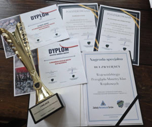 Mają to! Zespół Szkół numer 2 z Nowego Sącza ponownie mistrzem województwa w musztrze