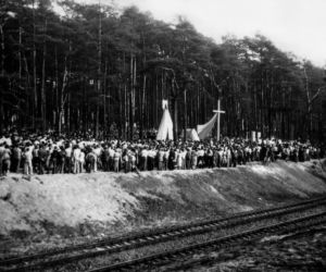 Katastrofa kolejowa w Otłoczynie. Koło Torunia zginęło 67 osób - archiwalne zdjęcia