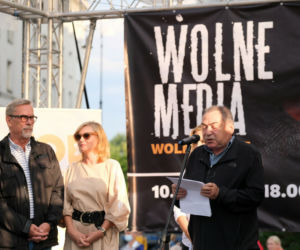 Protest w obronie TVN w Warszawie