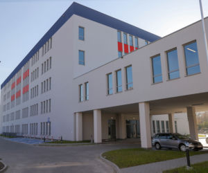 Nowy szpital w Legionowie bez SORu i porodówki. Wpadka ministra? 