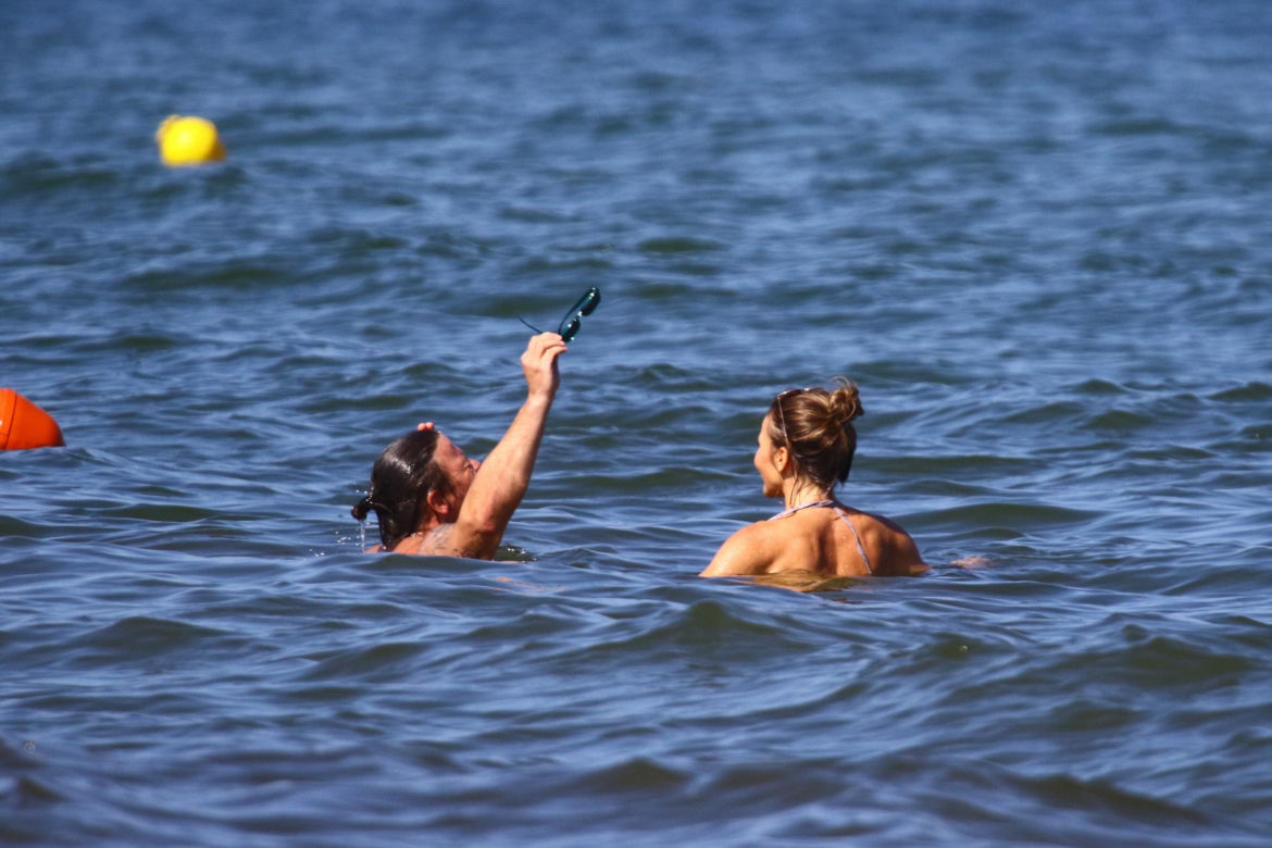 Edyta Herbuś na plaży