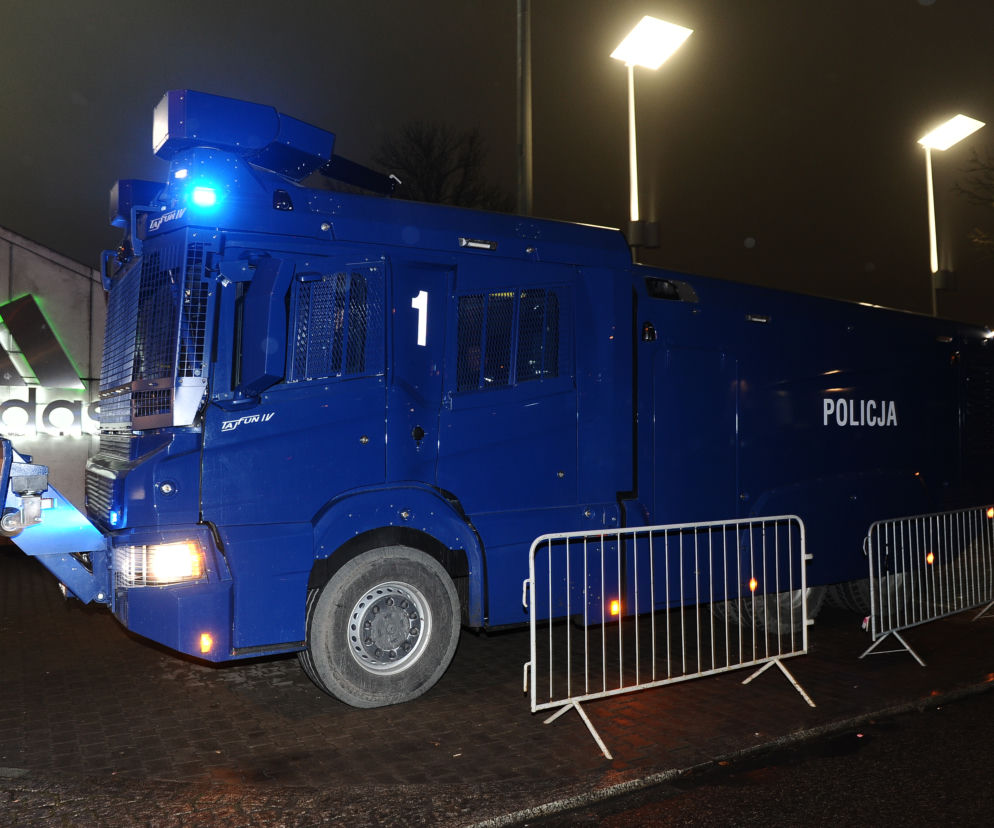 Policja przed meczem Legia - Zagłębie