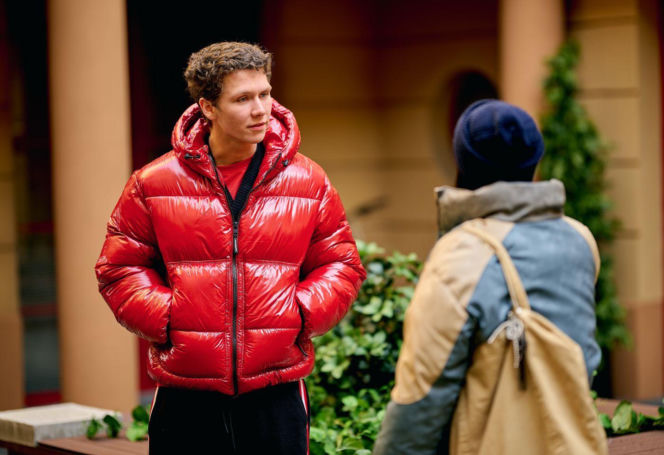 "Na Wspólnej", odcinek 4170: Julka martwi się o Kosmę, a o jego zniknięcie obwinia Leona