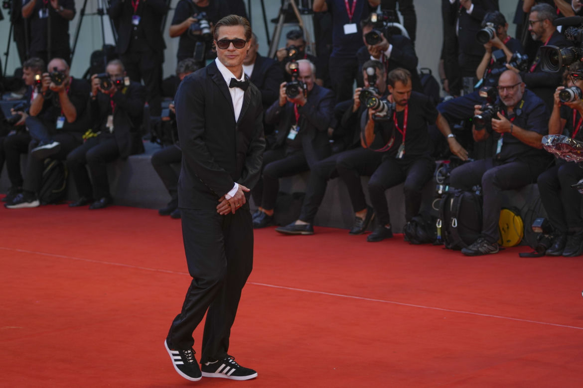 Brad Pitt ma nową dziewczynę! 29-latka jest w trakcie rozwodu z Polakiem!