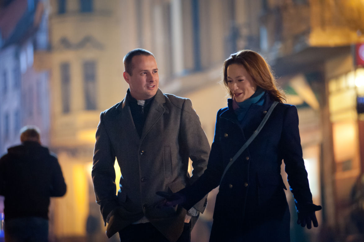 LEKARZE, odc. 10. Alicja Szymańska (Magdalena Różczka) i Maks Keller (Paweł Małaszyński)