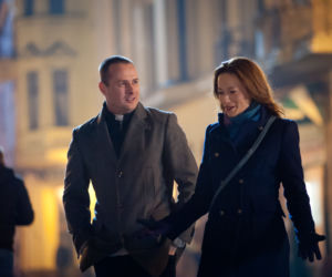 LEKARZE, odc. 10. Alicja Szymańska (Magdalena Różczka) i Maks Keller (Paweł Małaszyński)