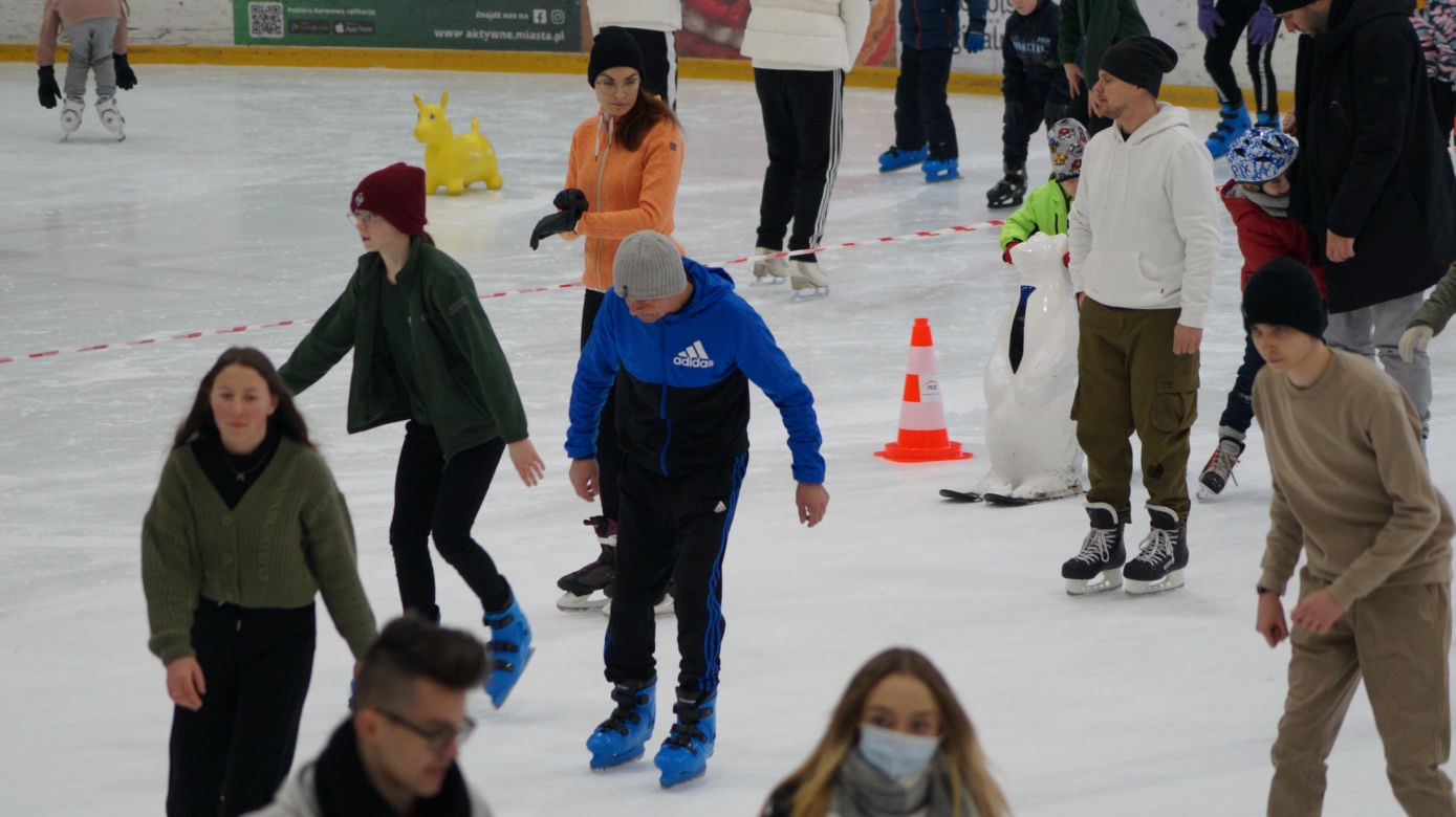 Tłumy na bydgoskim lodowisku Torbyd [GALERIA]
