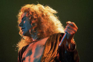 Tak zmieniał się Robert Plant. Od rockowego boga do dżentelmena muzyki
