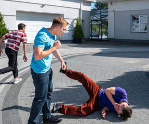 Pierwsza miłość, odcinek 4134. Biały (Igor Paszczyk), Filip (Dominik Smaruj)