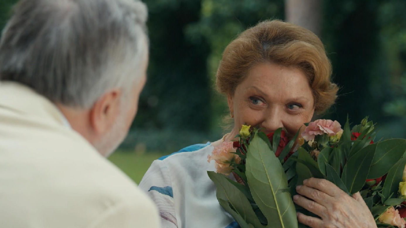 Barwy szczęścia, odcinek 3130. Andrzej (Leon Charewicz), Józefina (Elżbieta Jarosik)