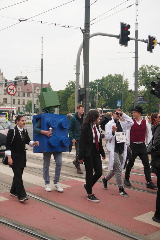 Studenci przejęli Poznań. Zobaczcie jak wyglądał Pochód Juwenaliowy 2024!