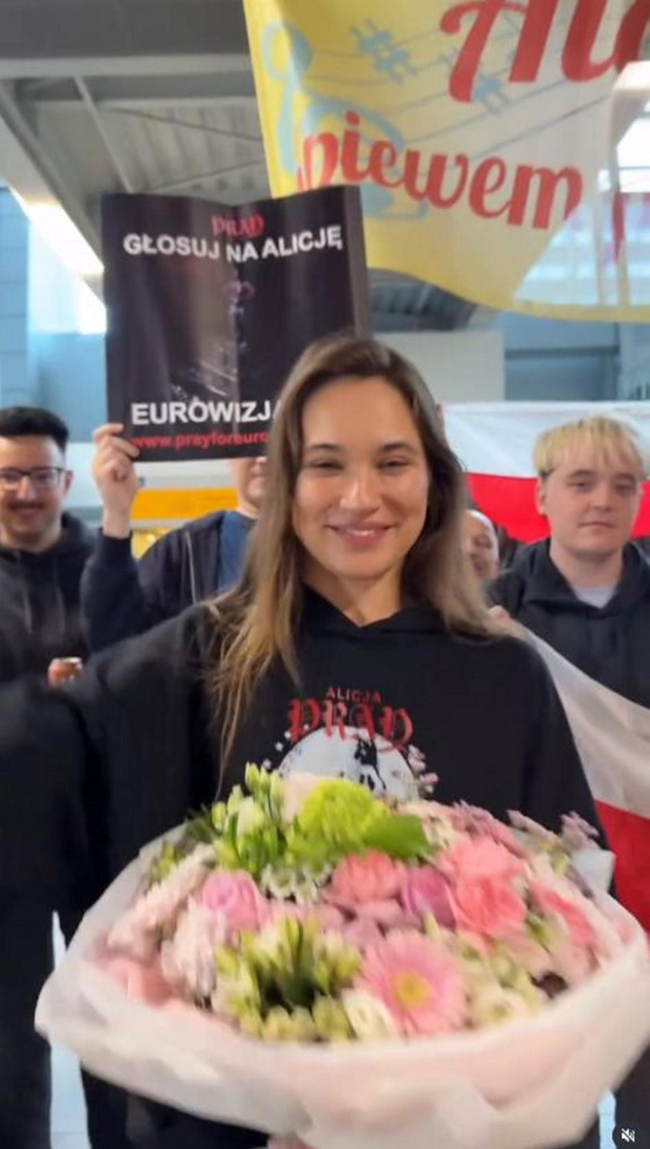 Alicja Szemplińska na lotnisku