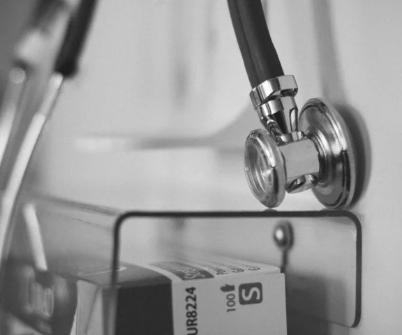 Gołoledź w Toruniu spowodowała lawinę urazów. Szpital przeciążony