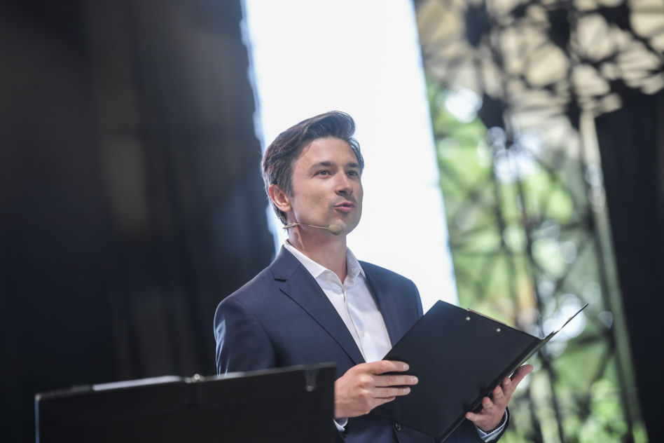 Sasha Strunin spotyka się z aktorem "M jak miłość"?