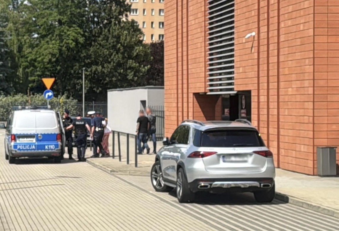 Lutoryż. Magdalena H.  zakopywała w ogródku pod domem ludzkie płody