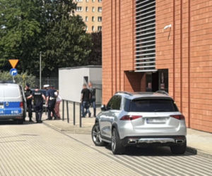 Lutoryż. Magdalena H.  zakopywała w ogródku pod domem ludzkie płody