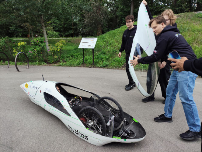 Hydros i Hydra gotowe do kolejnego Shell Eco-marathon. Jak zmieniły się bolidy?