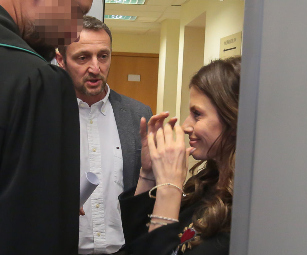 Weronika Rosati w sądzie z  Robertem Śmigielskim 