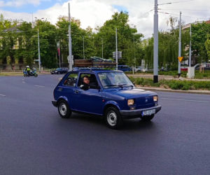 Parada zabytkowych pojazdów w Szczecinie