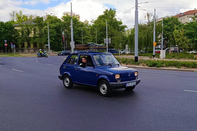 Parada zabytkowych pojazdów w Szczecinie