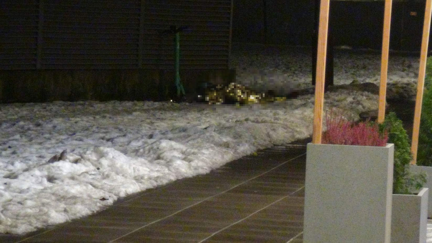 Przeraźliwa śmierć na warszawskiej Woli. Nieżywy mężczyzna leżał w zaspie śnieżnej!
