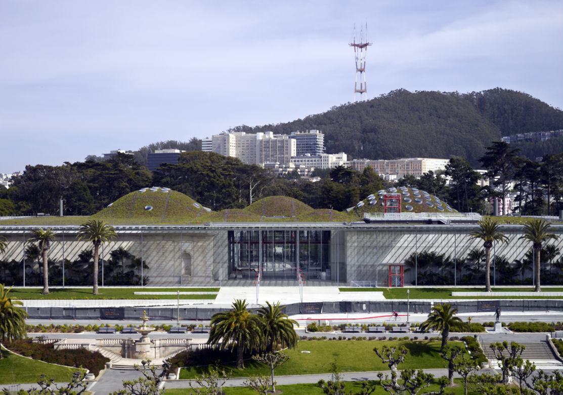 Budynek California Academy of Science: połączenie przyrody z architekturą