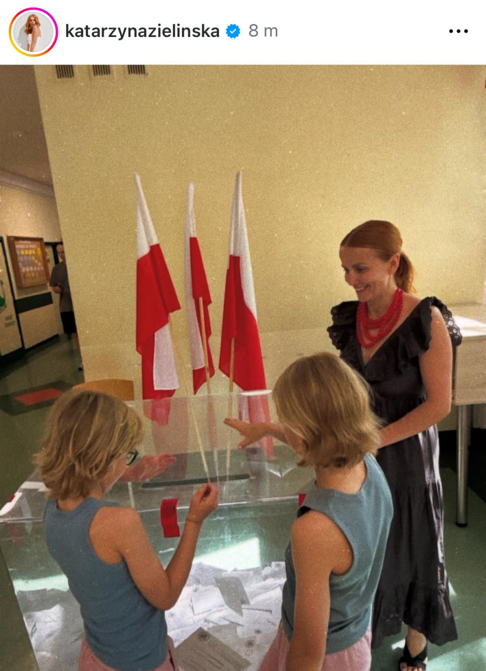 Wybory 2025: Katarzyna Zielińska w czerwonych koralach