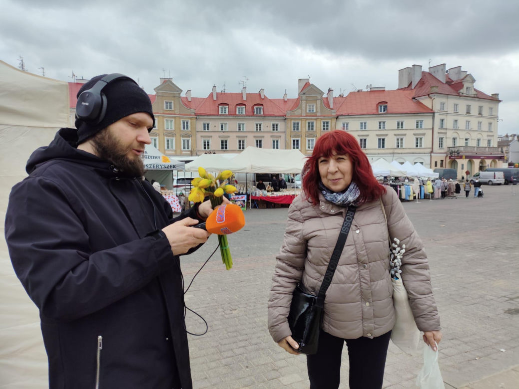 ESKA Lublin rozdawała żonkile na wiosnę