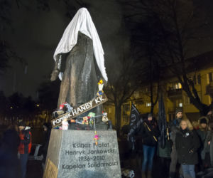 Jankowski bez honoru i pomnika