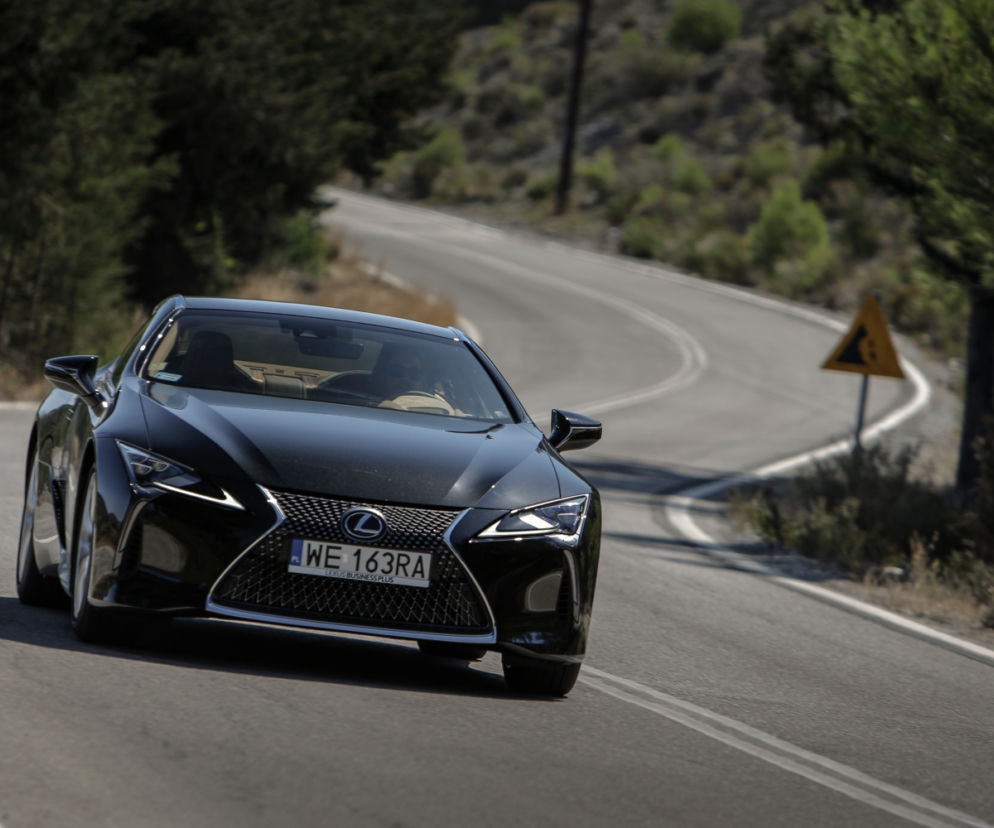 Lexus LC500 5.0 V8 477 KM Carbon