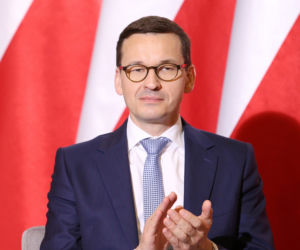 Siostrzenica premiera walczy o 100 000 zł