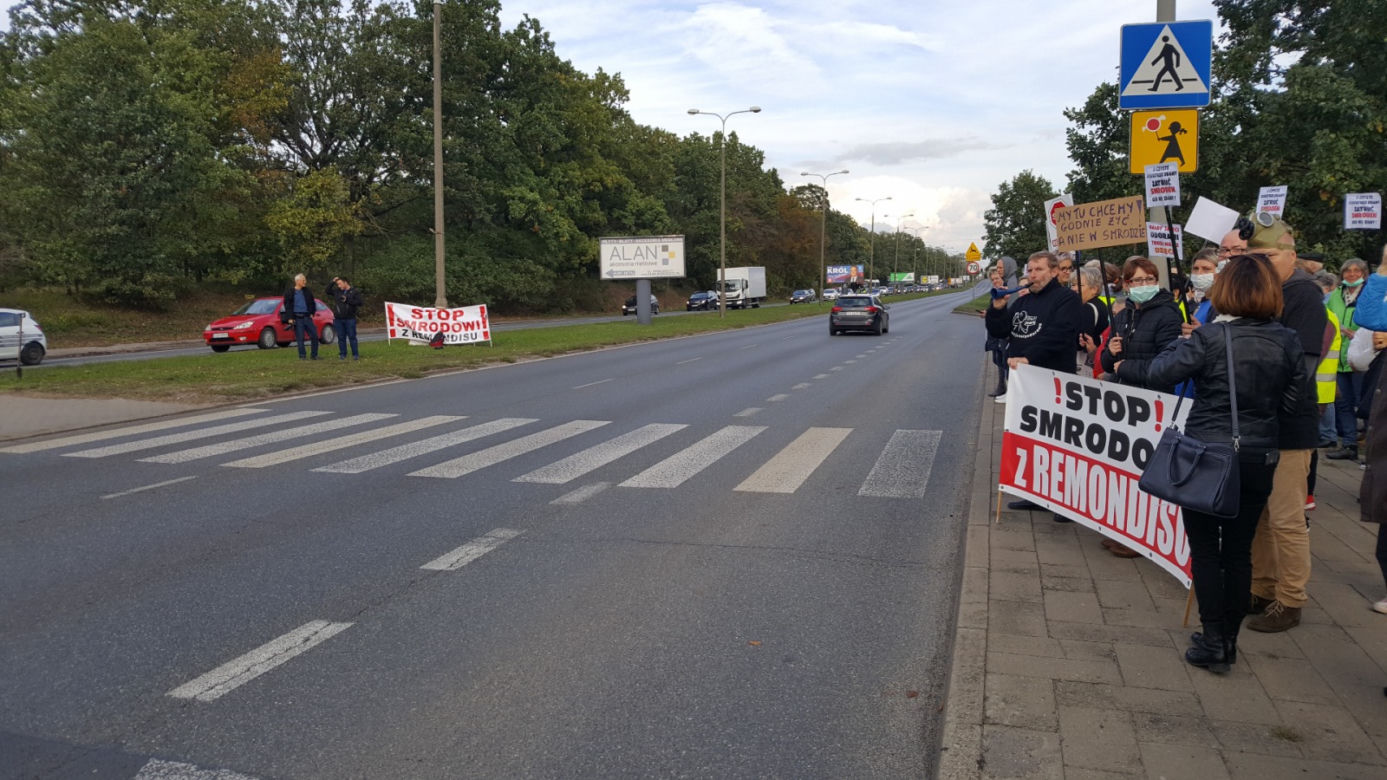 Mieszkańcy Siernieczka zablokowali ul. Fordońską
