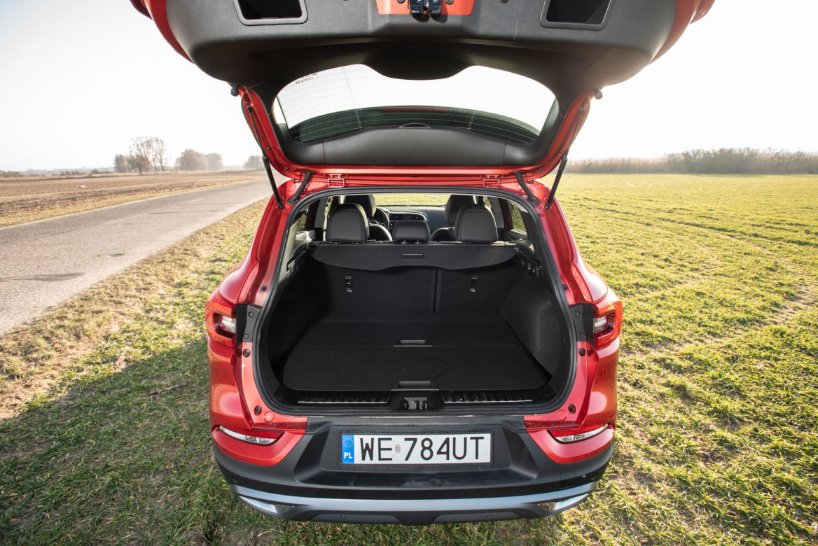 Renault Kadjar TCe 140 FAP vs Opel Grandland X 1.5 Diesel 130 KM Start/Stop AT8