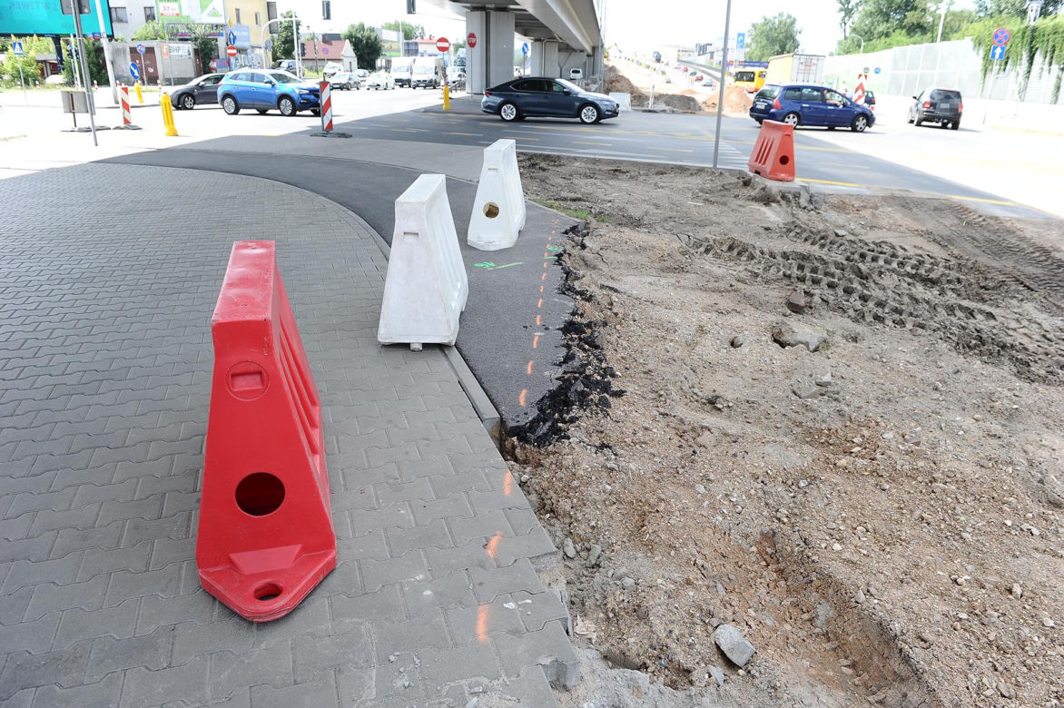 Kierowcy wściekli w korku a na budowie pusto