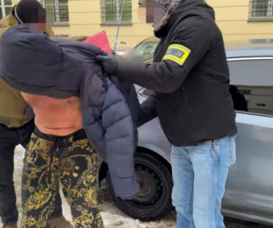 Podwójne zabójstwo na Targówku. Radek J. maczetą bronił się przed kontrterrorystami