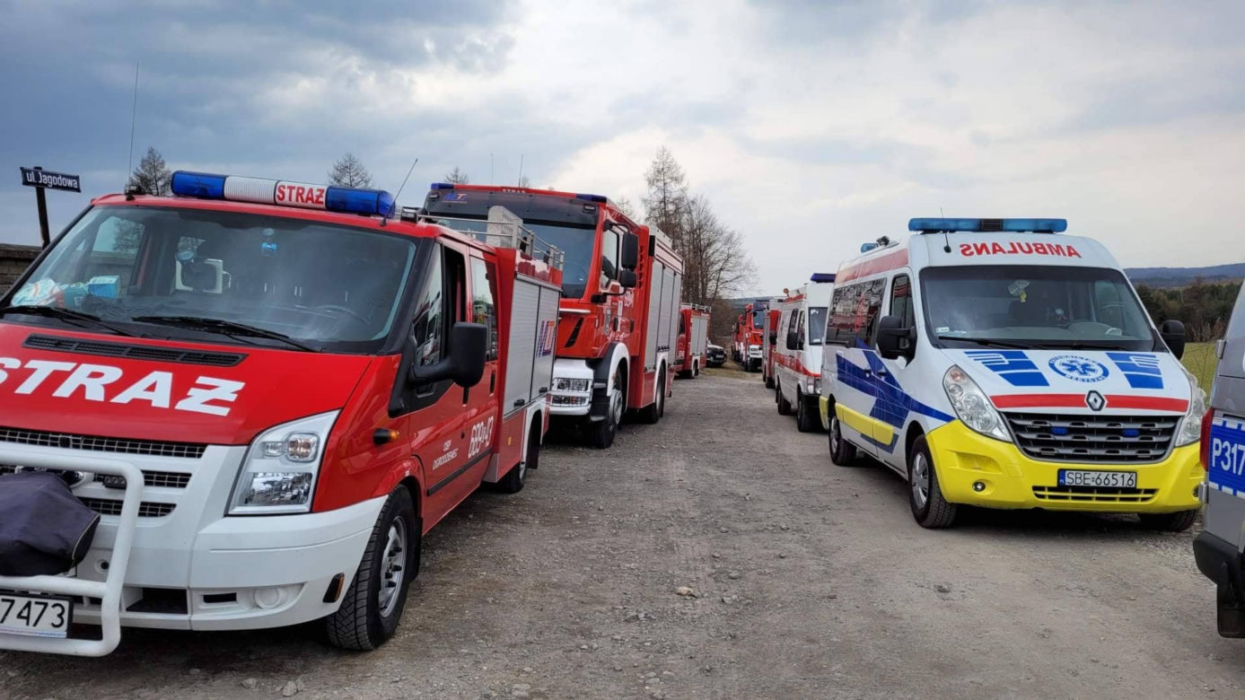Zawiercie: Pogrzeb ratownika medycznego. Ksiądz POPŁAKAŁ się na kazaniu! [ZAPIS RELACJI Z POGRZEBU] 