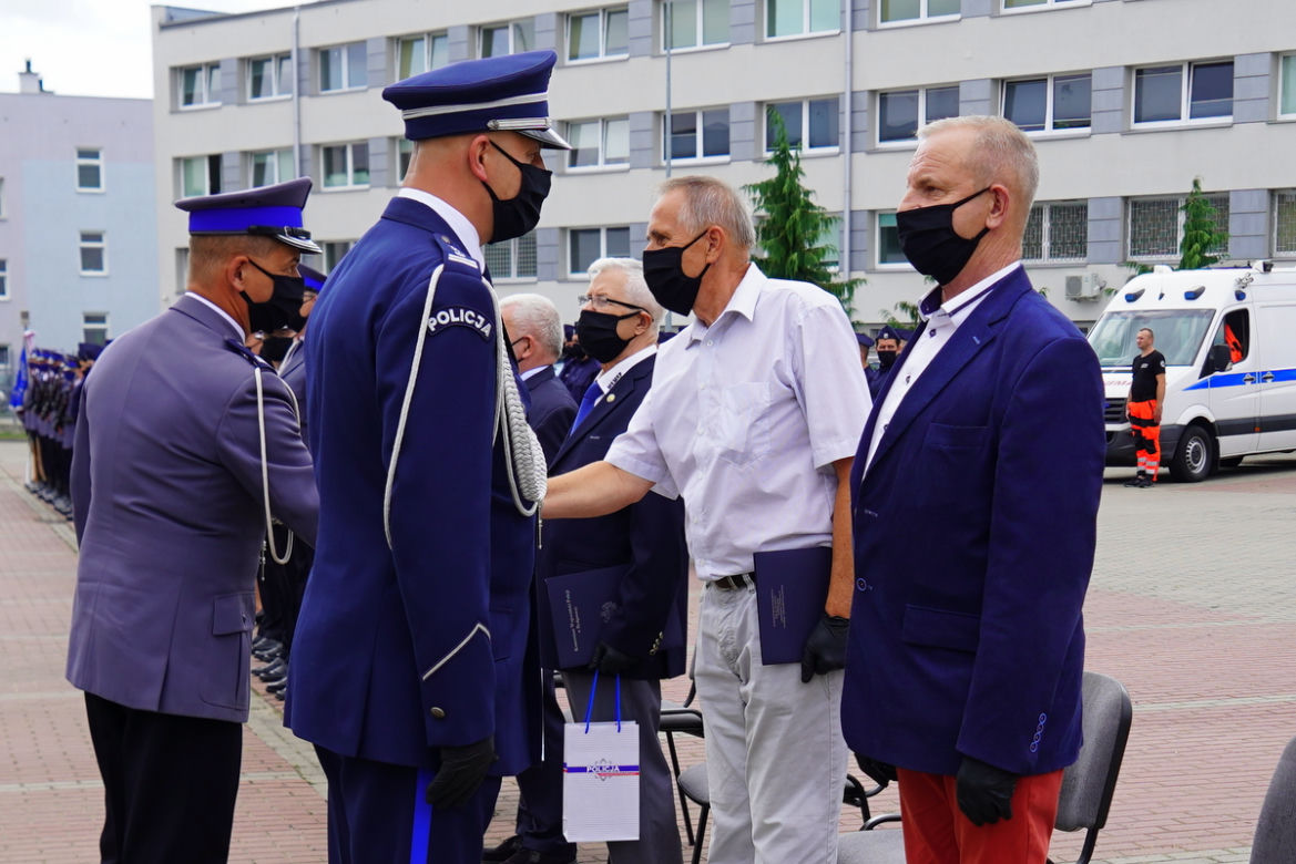 Ślubowanie policjantów w Bydgoszczy. Zdjęcia z uroczystości