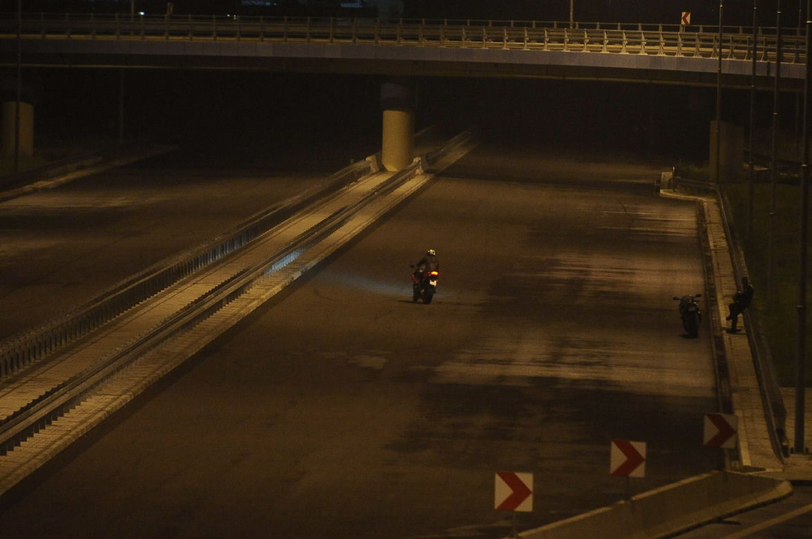 RYK MOTOCYKLI NIE DAJE NAM SPAĆ