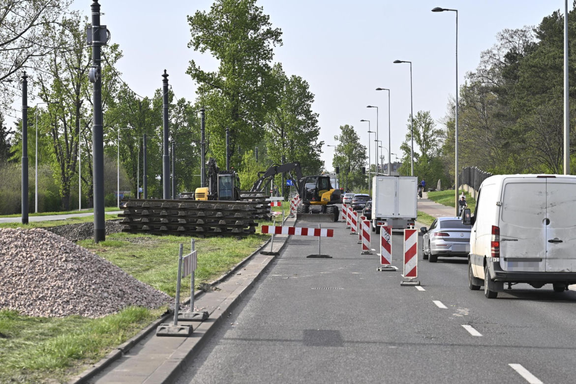 Bródno odcięte od tramwajów na trzy miesiące. Pasażerowie są wściekli. "Tu chyba nas ktoś nie lubi" 